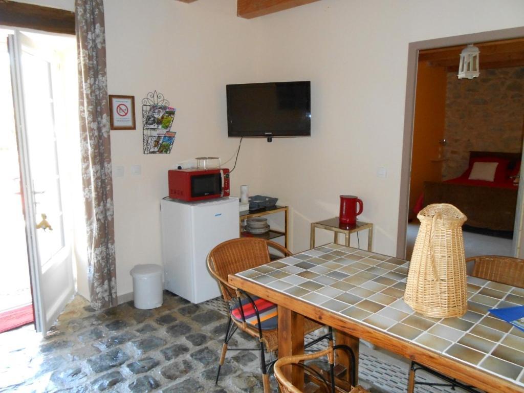 La Dame Blanche Bed and Breakfast Saint-Maurice-dʼIbie Buitenkant foto